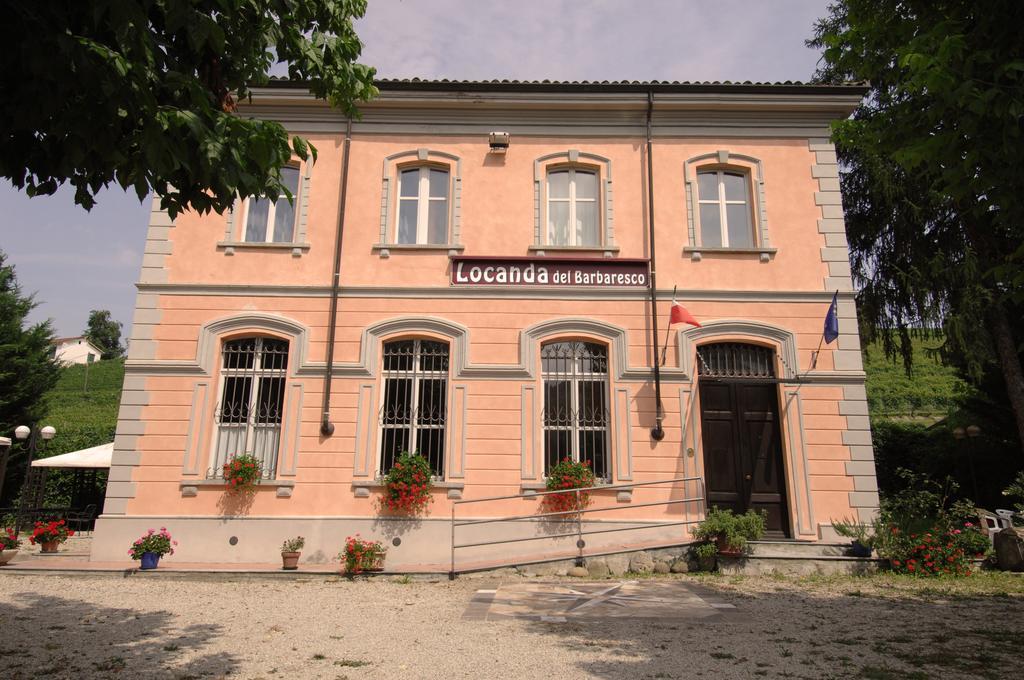 Locanda Del Barbaresco อัลบา ภายนอก รูปภาพ